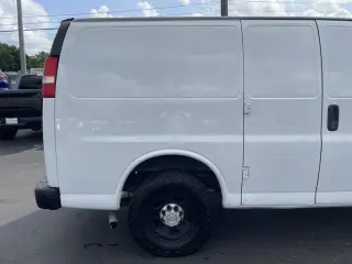Chevrolet Express 2014 2500 3dr Cargo Van w/1WT
