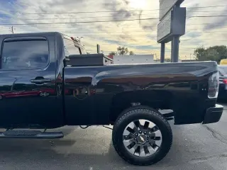 Chevrolet Silverado 2500HD 2014 4x4 LTZ 4dr Crew Cab SB