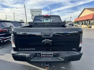 Chevrolet Silverado 2500HD 2014 4x4 LTZ 4dr Crew Cab SB