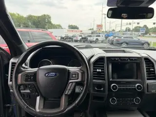 Ford Expedition 2019 4x4 XLT 4dr SUV