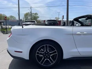 Ford Mustang 2022 EcoBoost 2 puertas Convertible