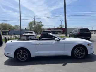 Ford Mustang 2022 EcoBoost 2 puertas Convertible