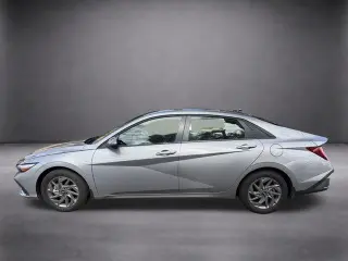 Hyundai ELANTRA Hybrid 2026 Blue 4dr Sedán