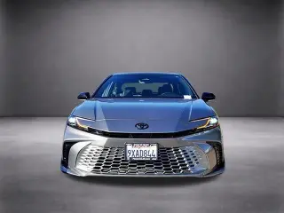 Toyota Camry 2025 AWD SE 4dr Sedán