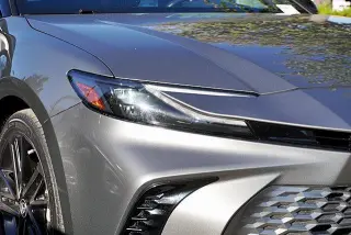 Toyota Camry 2025 AWD SE 4dr Sedán