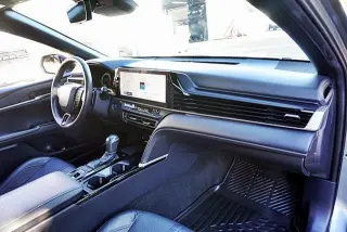 Toyota Camry 2025 AWD SE 4dr Sedán