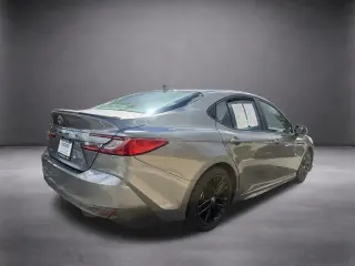 Toyota Camry 2025 SE 4dr Sedán