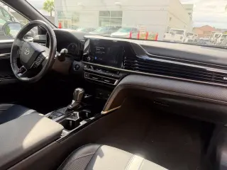 Toyota Camry 2025 SE 4dr Sedán