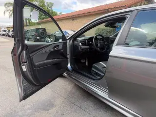 Toyota Camry 2025 SE 4dr Sedán