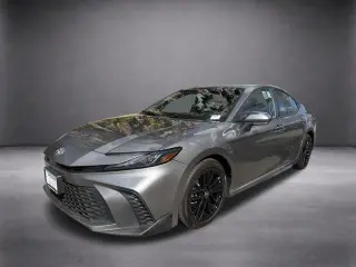 Toyota Camry 2025 SE 4dr Sedán