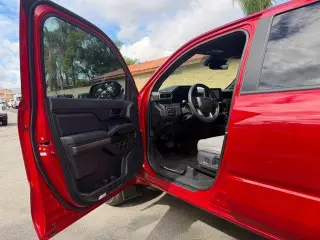 Toyota Tacoma 2025 4x2 SR5 4dr Double Cab 5.0 ft SB
