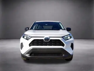 Toyota RAV4 2025 AWD LE SUV de 4 puertas