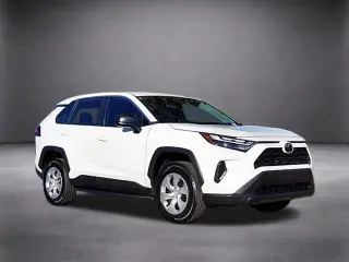 Toyota RAV4 2025 AWD LE SUV de 4 puertas