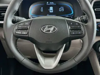 Hyundai VENUE 2026 SEL 4dr Crossover