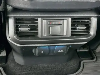 Ford F-150 2023 4x4 Lariat 4dr SuperCrew 5.5 ft. SB