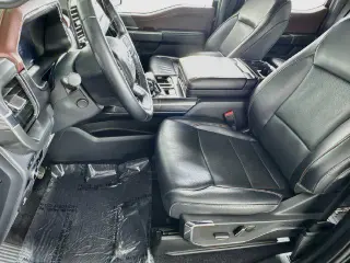 Ford F-150 2023 4x4 Lariat 4dr SuperCrew 5.5 ft. SB