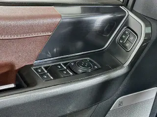 Ford F-150 2023 4x4 Lariat 4dr SuperCrew 5.5 ft. SB