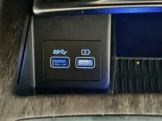 Genesis G80 2022 2.5T Sedán de 4 puertas