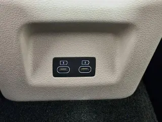 Genesis G70 2025 2.5T Standard Sedán 4 puertas