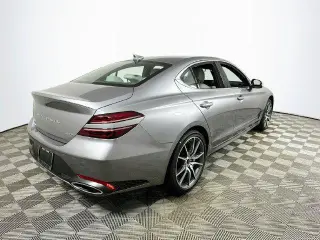 Genesis G70 2025 2.5T Standard Sedán 4 puertas