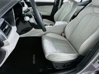 Genesis G70 2025 2.5T Standard Sedán 4 puertas