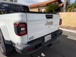 Jeep Gladiator 2021 4x4 Overland 4dr Crew Cab 5.0 ft. SB