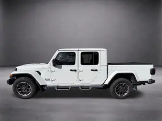 Jeep Gladiator 2021 4x4 Overland 4dr Crew Cab 5.0 ft. SB