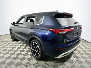 Mitsubishi Outlander 2023 SE 4dr SUV