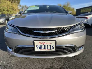 2015 Chrysler 200