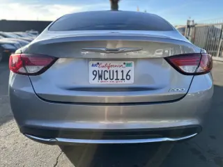 2015 Chrysler 200