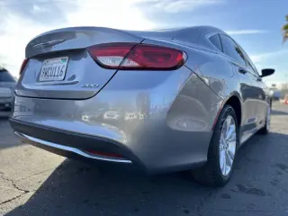 2015 Chrysler 200