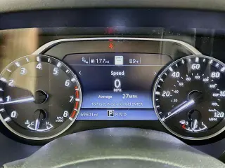 Nissan Titan 2021 4x2 SV 4p Cab Crew 5.6 ft. SB