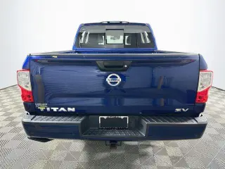 Nissan Titan 2021 4x2 SV 4p Cab Crew 5.6 ft. SB
