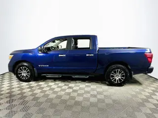 Nissan Titan 2021 4x2 SV 4p Cab Crew 5.6 ft. SB