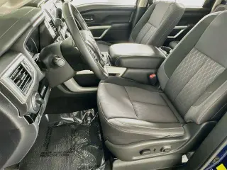 Nissan Titan 2021 4x2 SV 4p Cab Crew 5.6 ft. SB