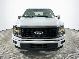 Ford F-150 2025 4x2 STX 4p SuperCrew 5.5 ft. SB