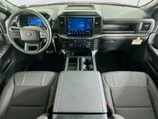 Ford F-150 2025 4x2 STX 4p SuperCab 5.5 ft. SB