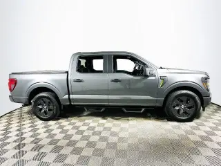 Ford F-150 2025 4x2 STX 4p SuperCab 5.5 ft. SB