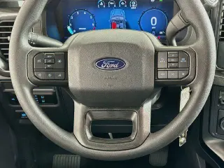 Ford F-150 2025 4x2 STX 4dr SuperCrew 5.5 ft. SB