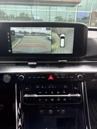 Kia Carnival 2023 SX Prestige 4dr Mini-Van