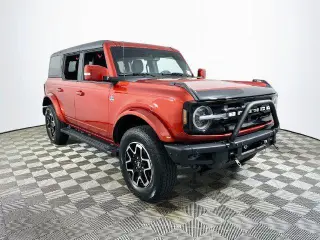 Ford Bronco 2024 4x4 Outer Banks SUV de 4 puertas