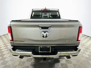 Ram 1500 2022 4x4 Big Horn Cabina Crew 5.6 ft. SB Pickup de 4 puertas