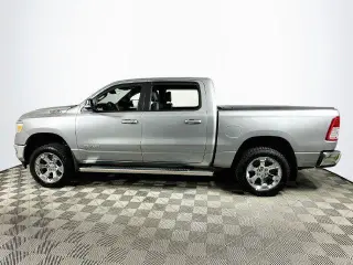 Ram 1500 2022 4x4 Big Horn Cabina Crew 5.6 ft. SB Pickup de 4 puertas