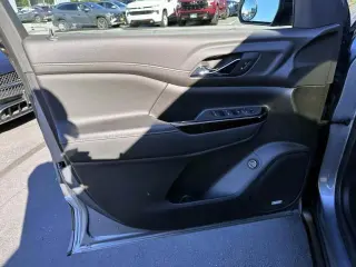GMC Acadia 2021 4x4 AT4 4dr SUV