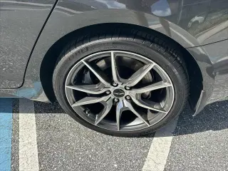 Genesis G70 2026 2.5T Standard 4dr Sedán