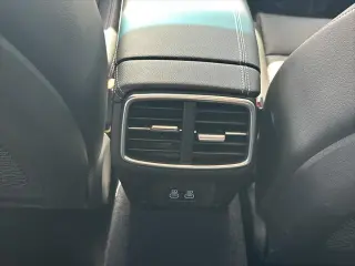 Genesis G70 2026 2.5T Standard 4dr Sedán