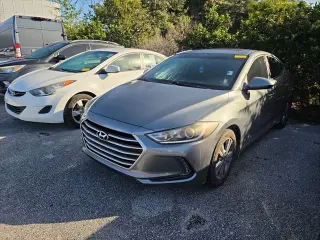 Hyundai ELANTRA 2018 Value Edition Sedán 4 puertas