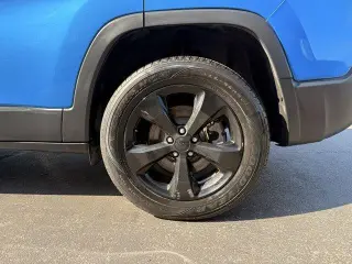 Jeep Cherokee 2020 4x4 Latitude Plus 4dr SUV