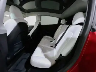 Tesla Model Y 2023 AWD Long Range 4dr Crossover