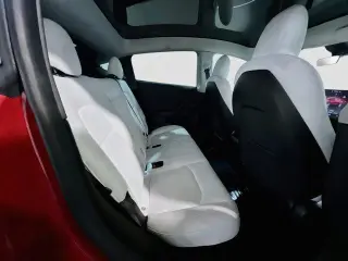 Tesla Model Y 2023 AWD Long Range 4dr Crossover